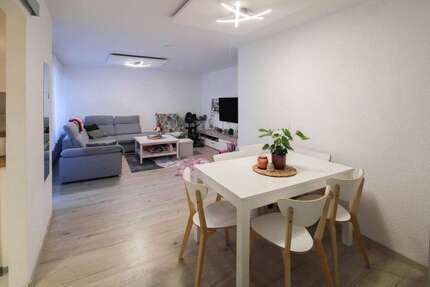 Wohnung zum Kaufen in Pforzheim 199.000 € 74.26 m²