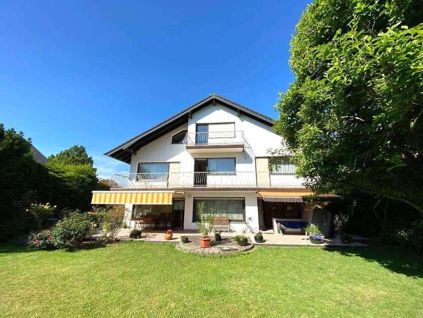 Haus zum Kaufen in Brühl-Schwadorf 859.000 € 250 m²