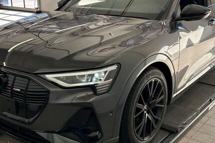 Audi e-tron 46.100 km 37.450 &euro; Salzgitter 38259
