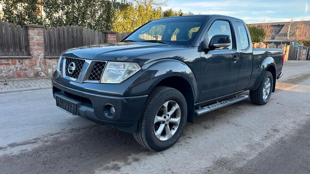 Nissan Navara 200.000 km 6.300 &euro; Ludwigshafen 67061
