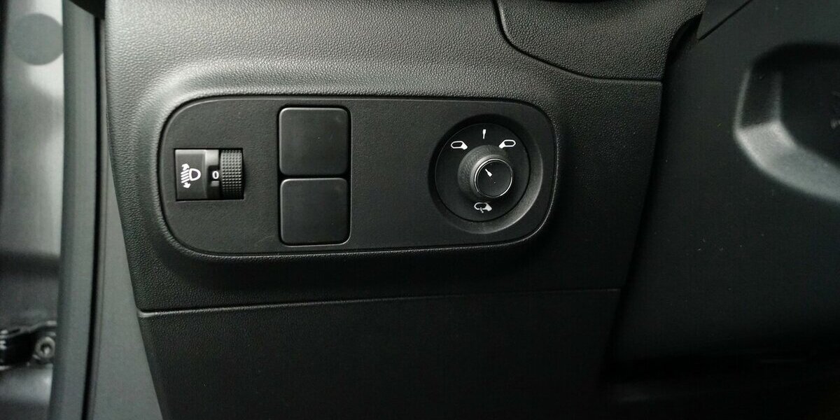 Citroen C3 Max PureTech 110 EAT6 CarPlay FULL LED 34.696 km 14.900 &euro; Lich 35423