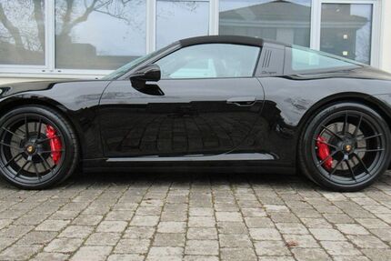 Porsche 992 9.999 km 187.950 &euro; Gauting bei Starnberg 82131