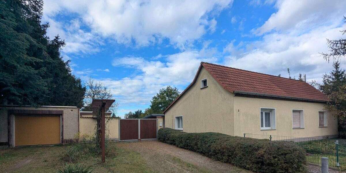 Behagliches Anwesen mit idyllischem Innenhof und weitläufigem Garten 5 zimmer