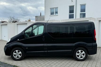 Opel Vivaro 122.000 km 16.900 &euro; Hochheim am Maim 65239