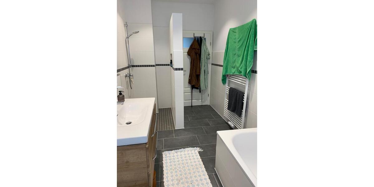 Dachgeschoßwohnung Bremervörde - 4 Zimmer, 130 m&sup2;, 1.170&euro; | Angebot:25448929