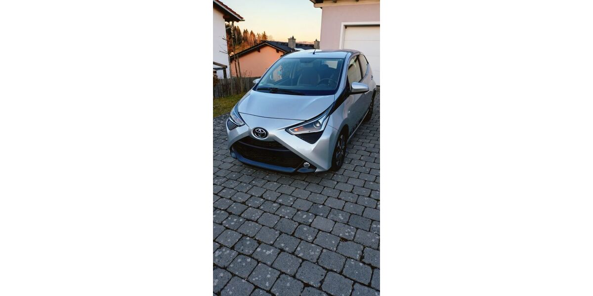 Toyota Aygo (X) 41.000 km 9.200 &euro; Passau 94034