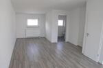 Reihenmittelhaus mit 2 Stellplätzen, einer Garage und Garten - Einfamilienhaus Adelsdorf | Angebot:27729615