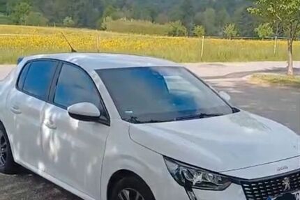 Peugeot 208 55.000 km 14.200 € Gemunden 55490
