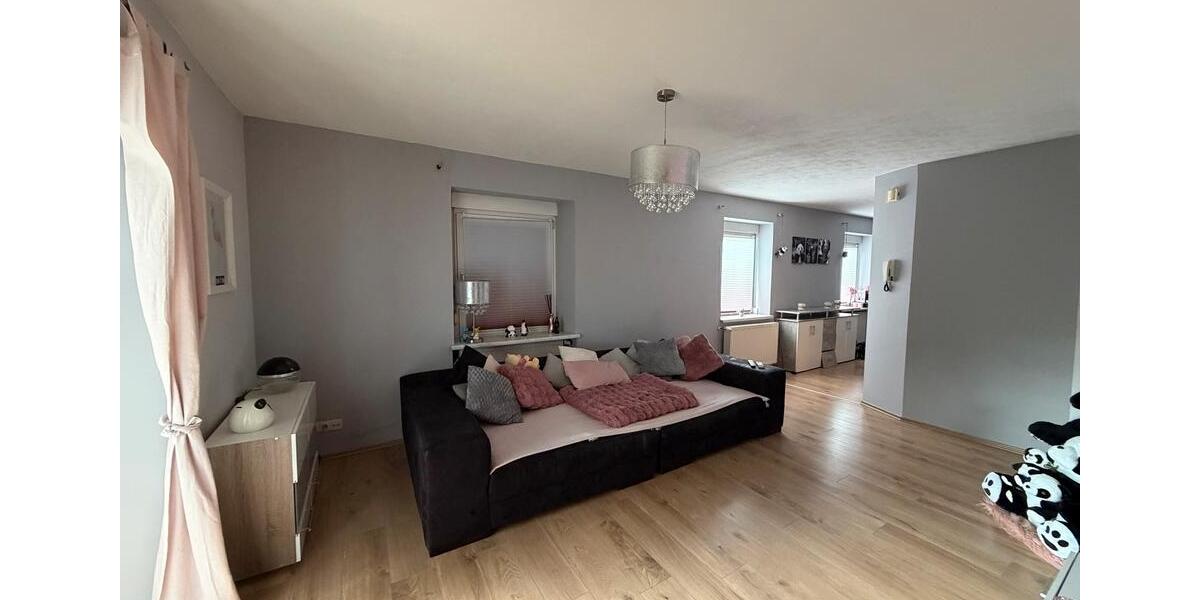 Etagenwohnung Eppelborn - 3 Zimmer, 80 m&sup2;, 730&euro; | Angebot:26293954