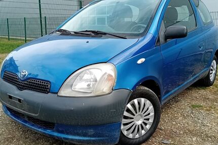 Toyota Yaris 200.000 km 700 &euro; Zwickau 08056