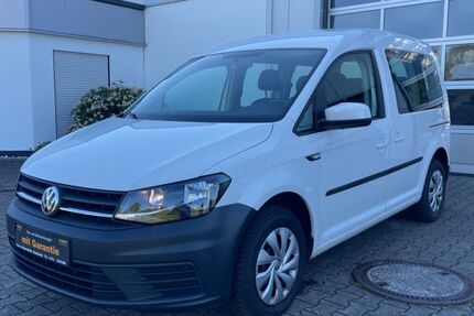 VW Caddy 154.653 km 10.390 &euro; Korbach 34497