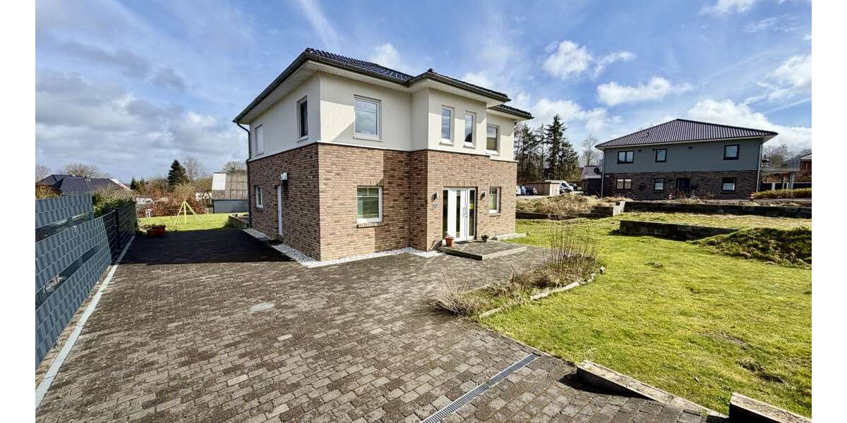Einfamilienhaus Heide / Süderholm Süderholm - 8 Zimmer, 162 m&sup2;, 2.250&euro; | Angebot:26966081