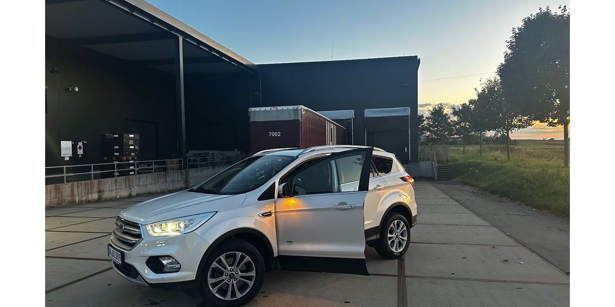 Ford Kuga 106.000 km 14.500 &euro; Weiler zum Stein 71397