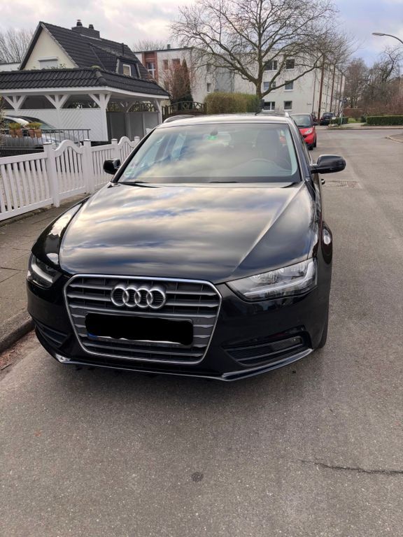 Audi A4 209.000 km 11.500 € Hamburg 22457