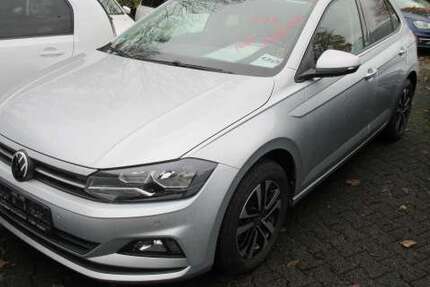 VW Polo United United 1.0 TSI NAVI ALU APS SITZHZG GJ 26.450 km 16.988 &euro; Bergkamen 59192