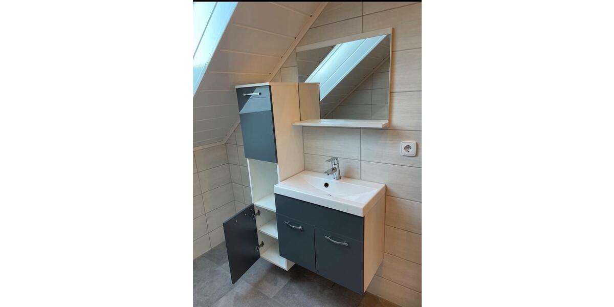 Dachgeschoßwohnung Halver - 3 Zimmer, 70 m&sup2;, 663&euro; | Angebot:24868263