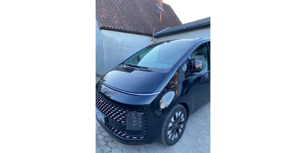 Hyundai STARIA 40.000 km 40.500 &euro; Melbeck 21406