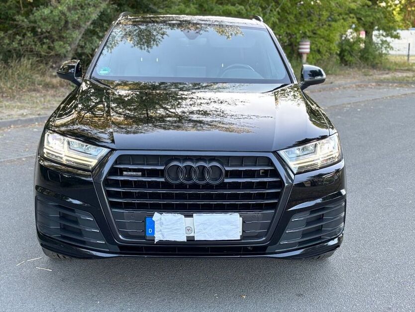 Q7