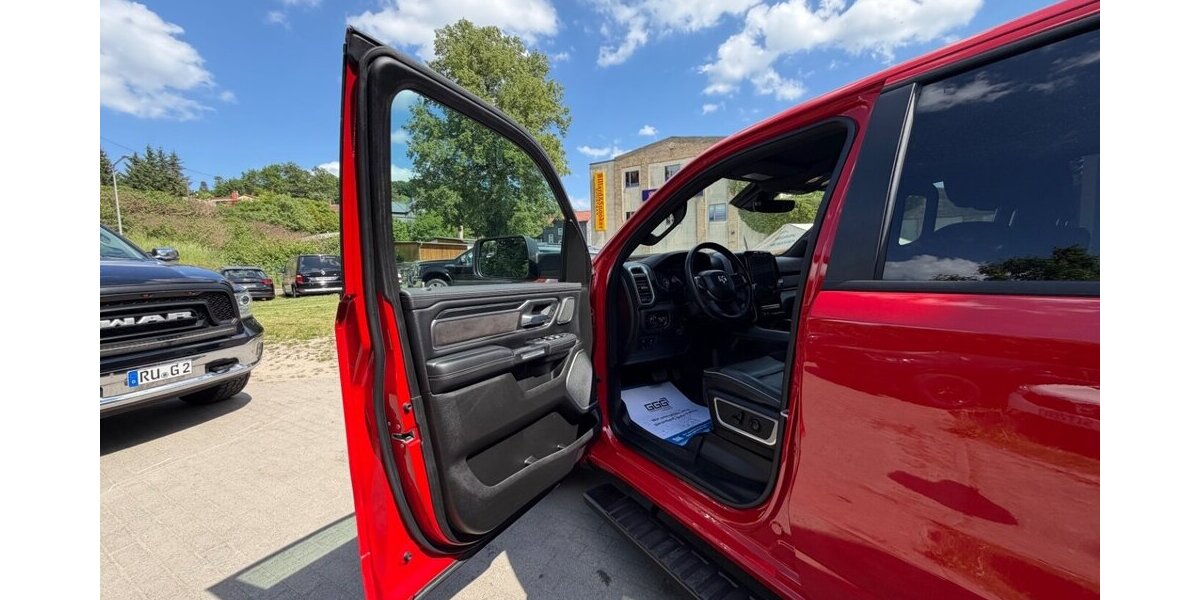 Dodge RAM 1500 5,7 HEMI 4+4 LARAMIE 49.999 km 39.999 &euro; Rudolstadt 07407