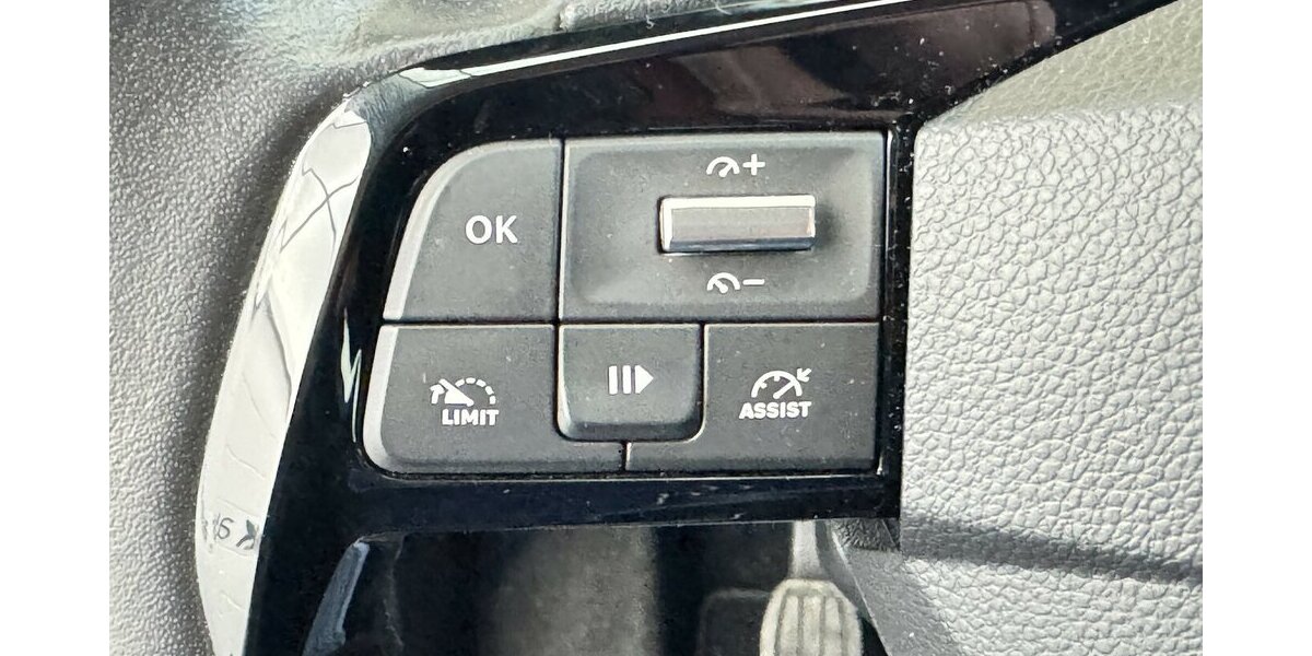 Citroen Berlingo 1.2 Puretech 110 Feel M LED CARPLAY 14.400 km 22.222 &euro; Lich 35423