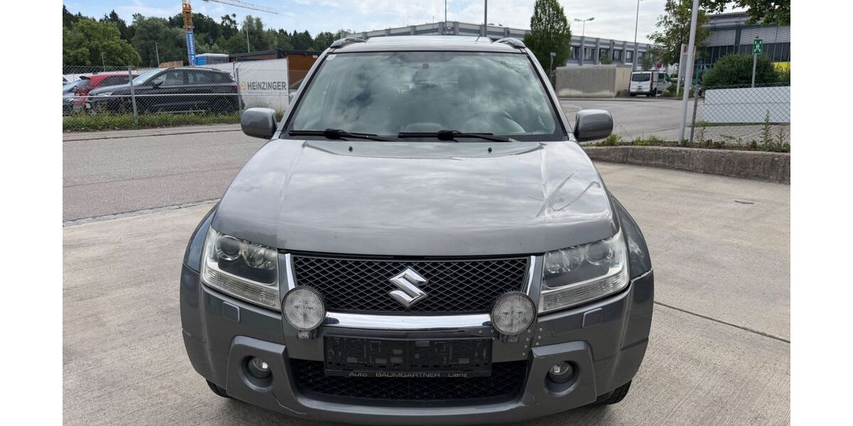 Suzuki Grand Vitara 239.000 km 2.600 &euro; Rosenheim 83026