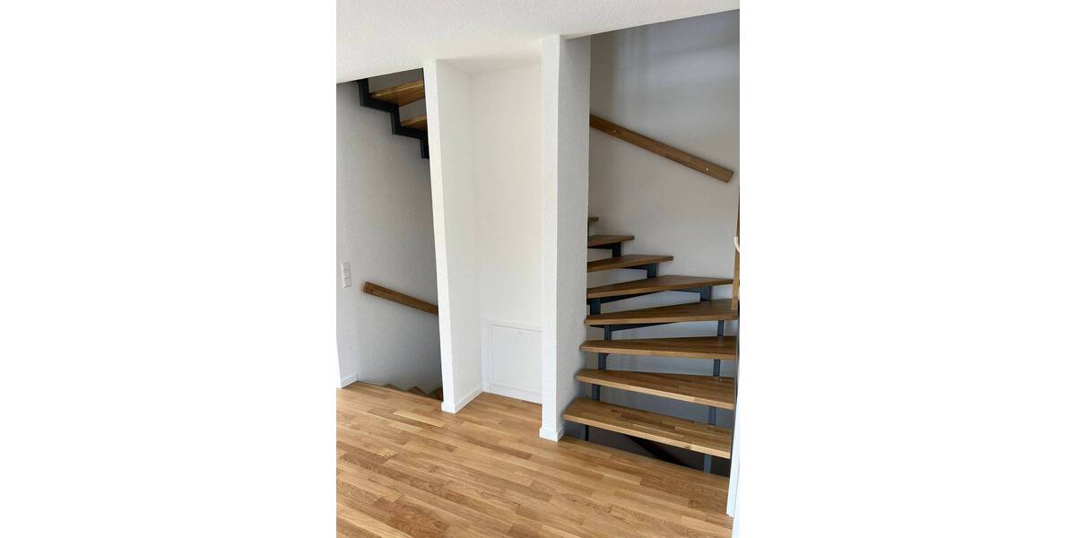 Reihenmittelhaus Bad Säckingen - 5 Zimmer, 150 m&sup2;, 2.300&euro; | Angebot:20965331