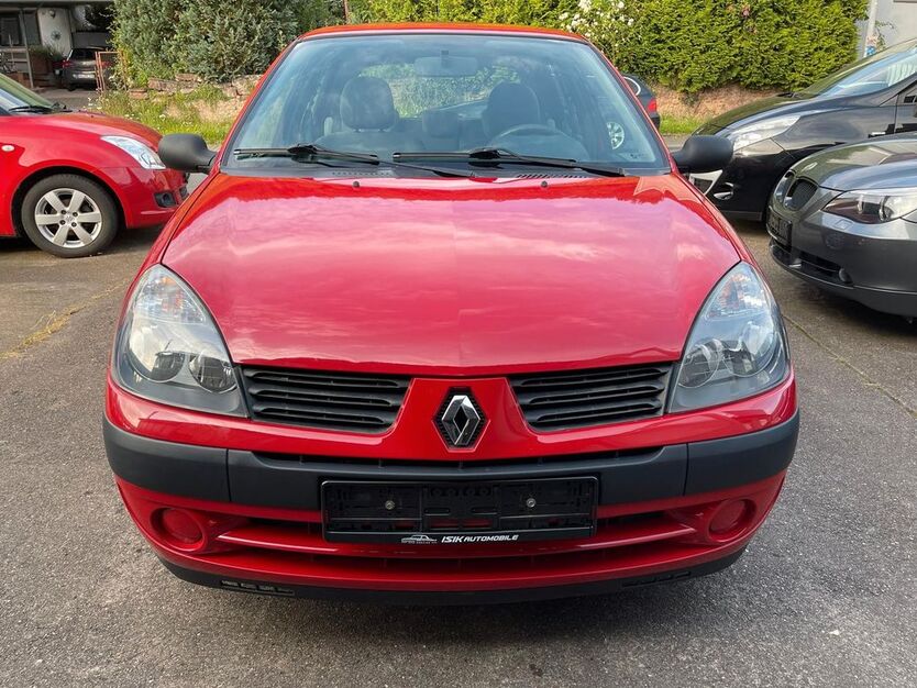 Renault Clio 167.882 km 2.700 € Klingenberg 63911
