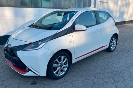 Toyota Aygo (X) 111.000 km 5.200 &euro; Stelle 21435