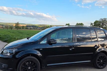 VW Touran 184.000 km 8.890 &euro; Aurach 91589