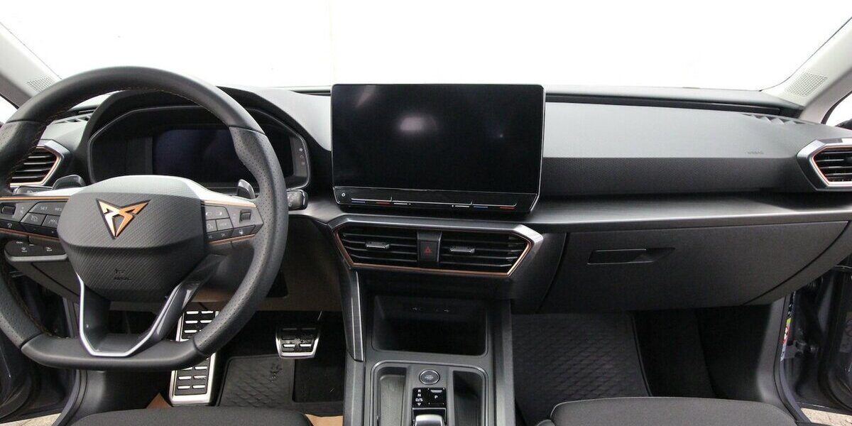 Cupra Leon Sportstourer e-HYBRID 6-DSG NAVI+LED+KAMERA 21.936 km 28.900 &euro; Hagenow 19230