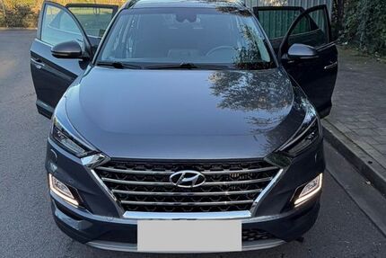 Hyundai TUCSON 33.000 km 21.499 &euro; Hamburg 21073