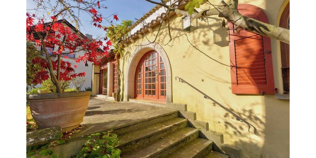 Einfamilienhaus Inzlingen - 9 Zimmer, 230 m&sup2;, 790.000&euro; | Angebot:25749208