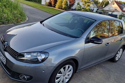 VW Golf 226.000 km 3.890 &euro; Oberdreis 57639