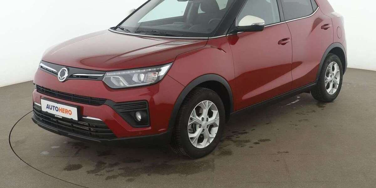 SsangYong Tivoli 8.539 km 14.160 &euro; Hamburg 22529