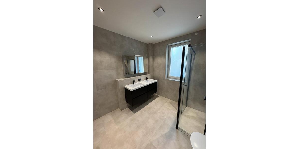Erdgeschoßwohnung Dittelbrunn - 3 Zimmer, 83 m&sup2;, 1.050&euro; | Angebot:26640898