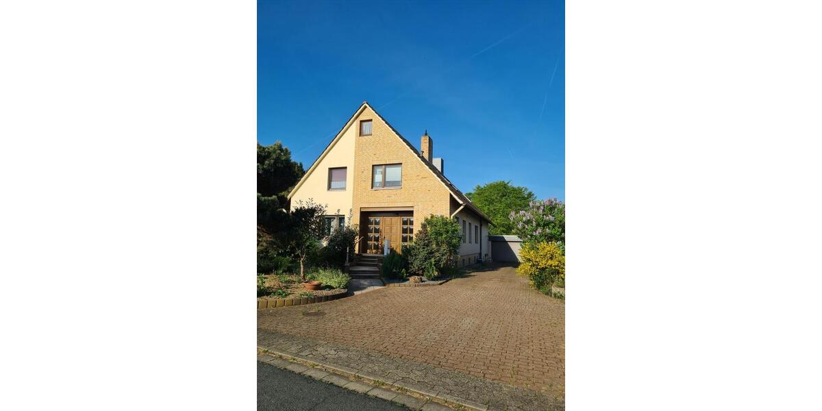 Großzügige 4 Zimmer Wohnung zimmer