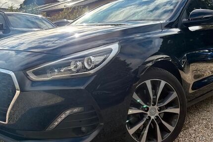 Hyundai i30 69.729 km 15.890 &euro; Großbeeren 14979