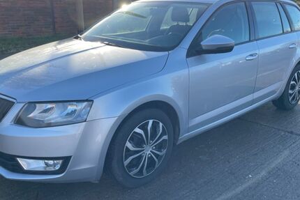Skoda Octavia 152.000 km 5.500 &euro; Halle/S. 06132