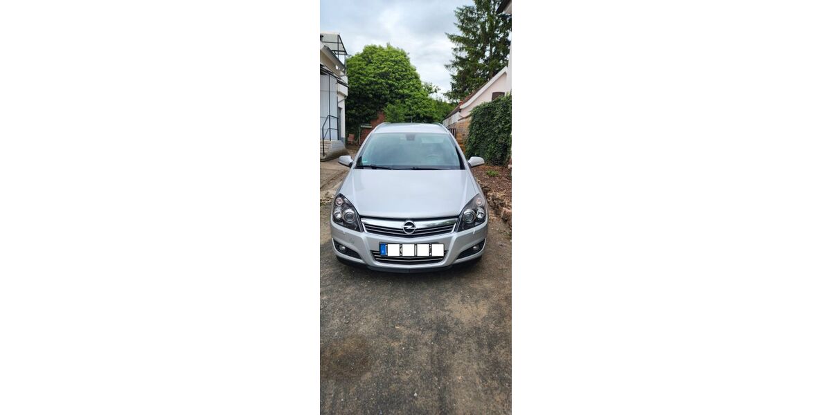 Opel Astra 555.557 km 1.350 &euro; Gelnhausen 63571