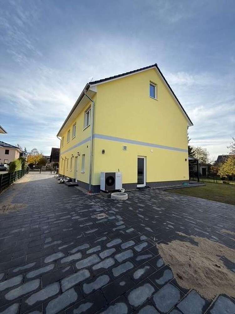 Haus zum Mieten in Berlin 2.700 € 140 m²