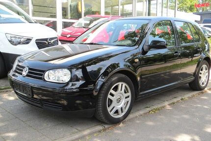 VW Golf 148.470 km 2.999 &euro; München 81825