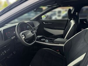 Kia EV6 77.4 AWD GTL|WÄRMEPUMPE|GLASDACH|ASS+|AHK 10.000 km 46.990 &euro; Höhenkirchen-Siegertsbrun 85635