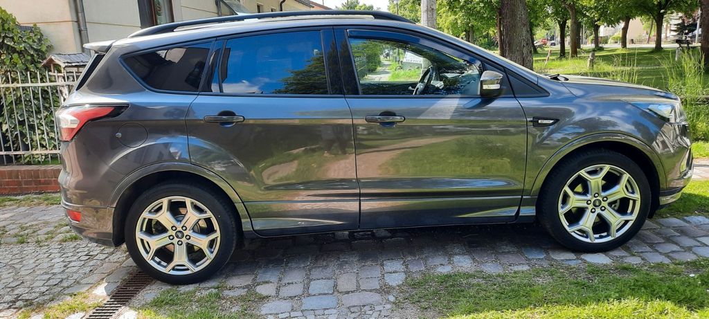Ford Kuga 104.000 km 11.900 &euro; Panketal 16341