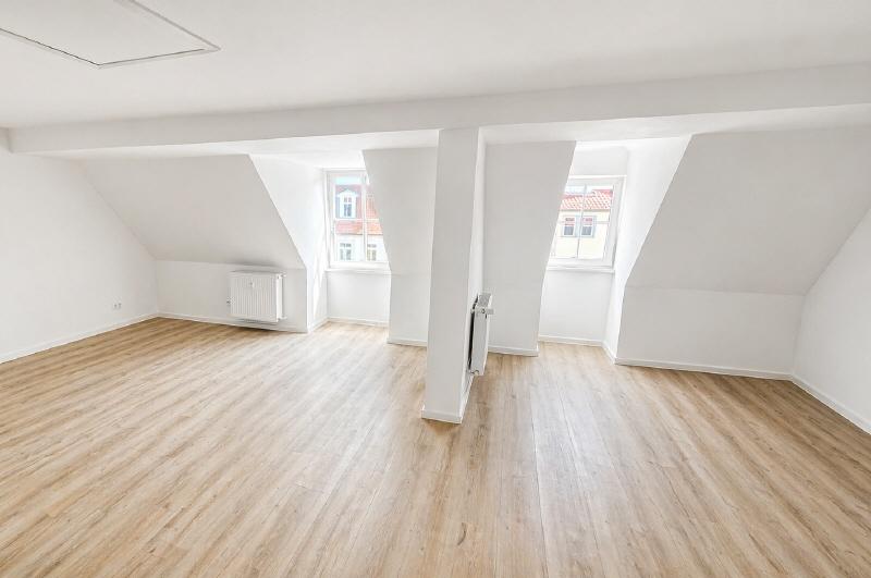 Dachgeschoßwohnung Erfurt - 2 Zimmer, 58 m&sup2;, 700&euro; | Angebot:26283616