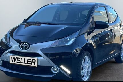 Toyota Aygo (X) 95.500 km 8.590 &euro; Herford 32049