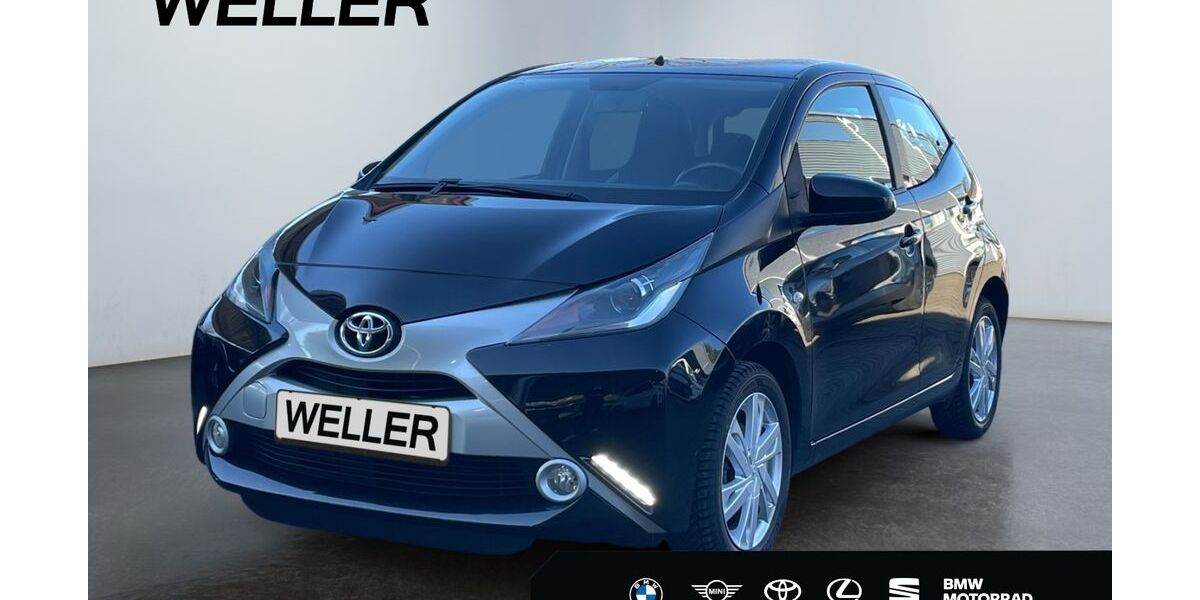 Toyota Aygo (X) 95.500 km 8.590 &euro; Herford 32049