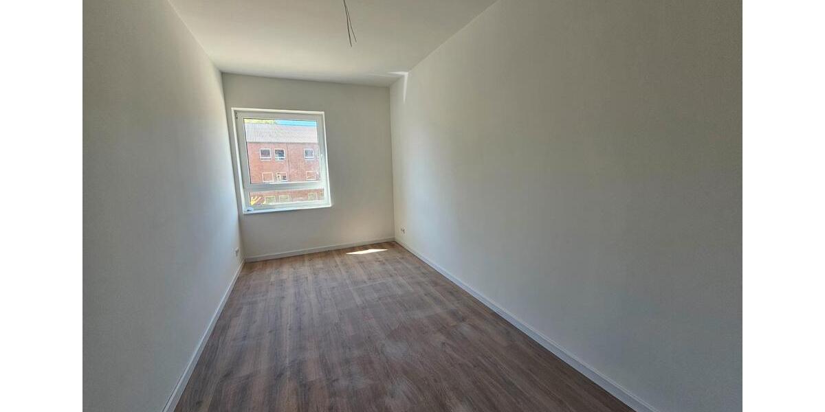 Etagenwohnung Zetel - 2 Zimmer, 67 m&sup2;, 750&euro; | Angebot:26561450