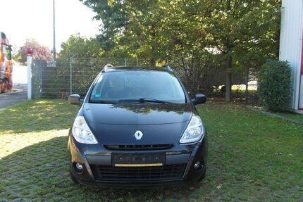 Renault Clio 156.126 km 2.899 &euro; Dresden 01237