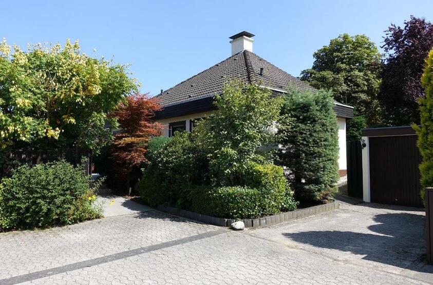 Einfamilienhaus mit Garage, Terrasse & Top-Lage in Meckenheim zimmer