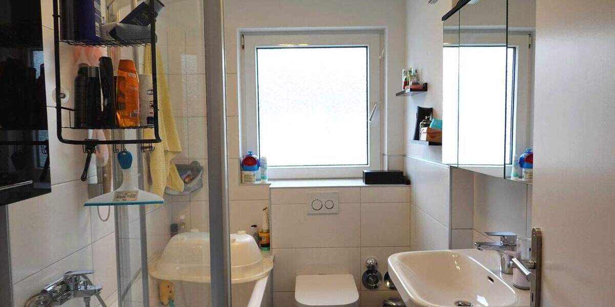 Etagenwohnung Leverkusen Lützenkirchen - 3 Zimmer, 63 m&sup2;, 710&euro; | Angebot:24916796